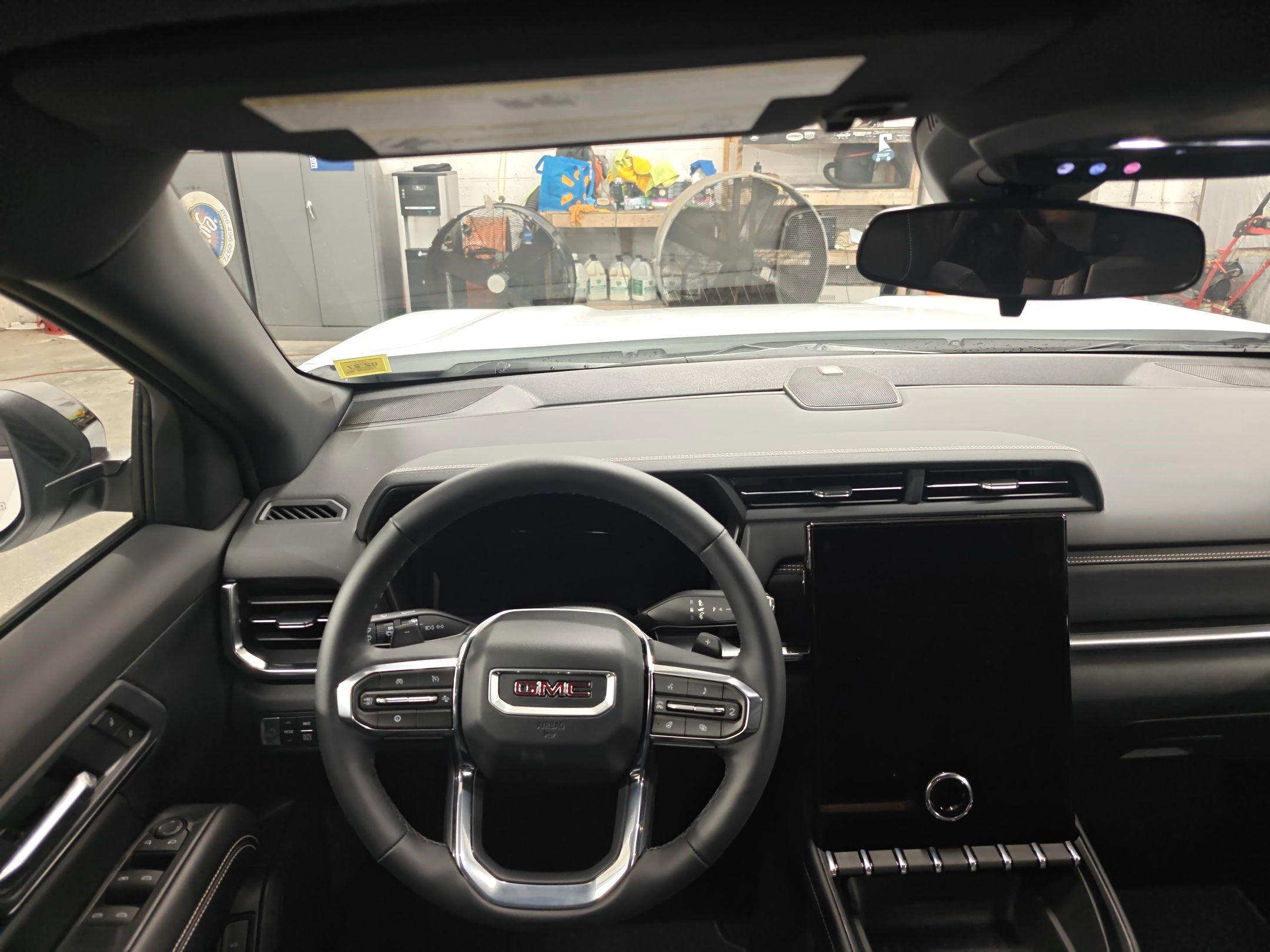 Used 2026 GMC Terrain Elevation w/ Elevation Premium Package image 4