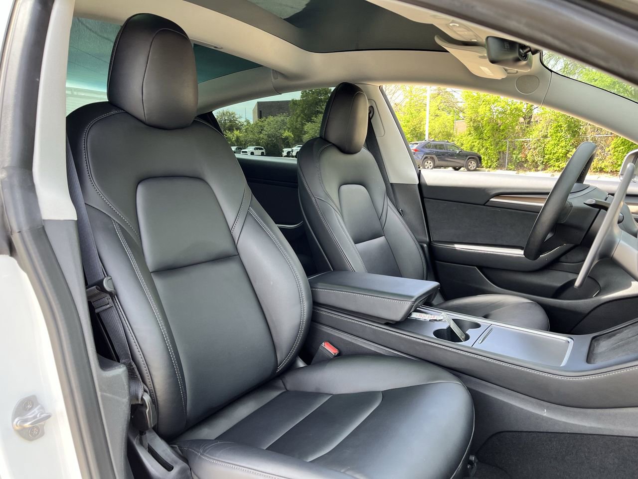 Used 2021 Tesla Model 3 Standard Range Plus image 23