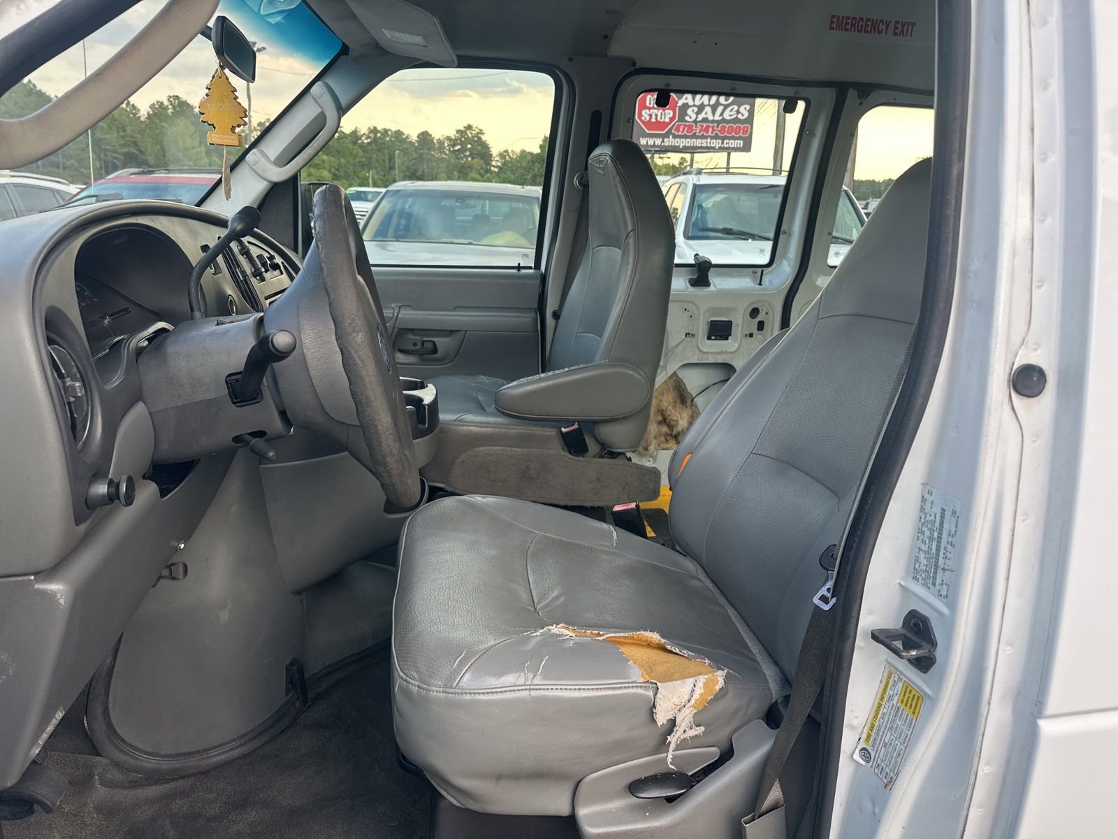 Used 2008 Ford E-150 and Econoline 150 image 9