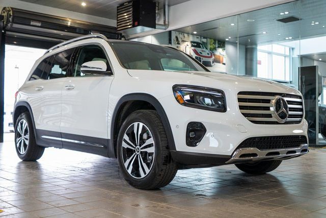 New 2026 Mercedes-Benz GLB 250 4MATIC image 1