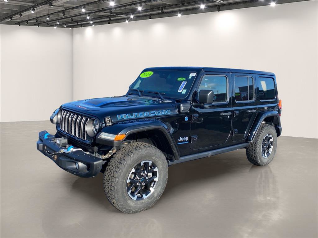 Used 2024 Jeep Wrangler Unlimited Rubicon 4xe AWD/4WD image 3