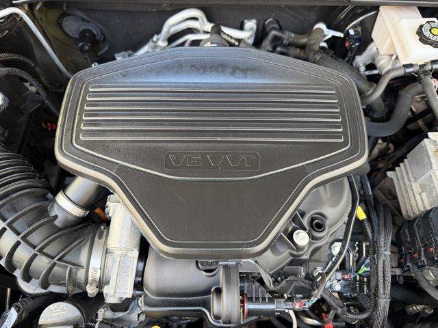 Used 2023 GMC Acadia SLT w/ Elevation Edition AWD/4WD image 44