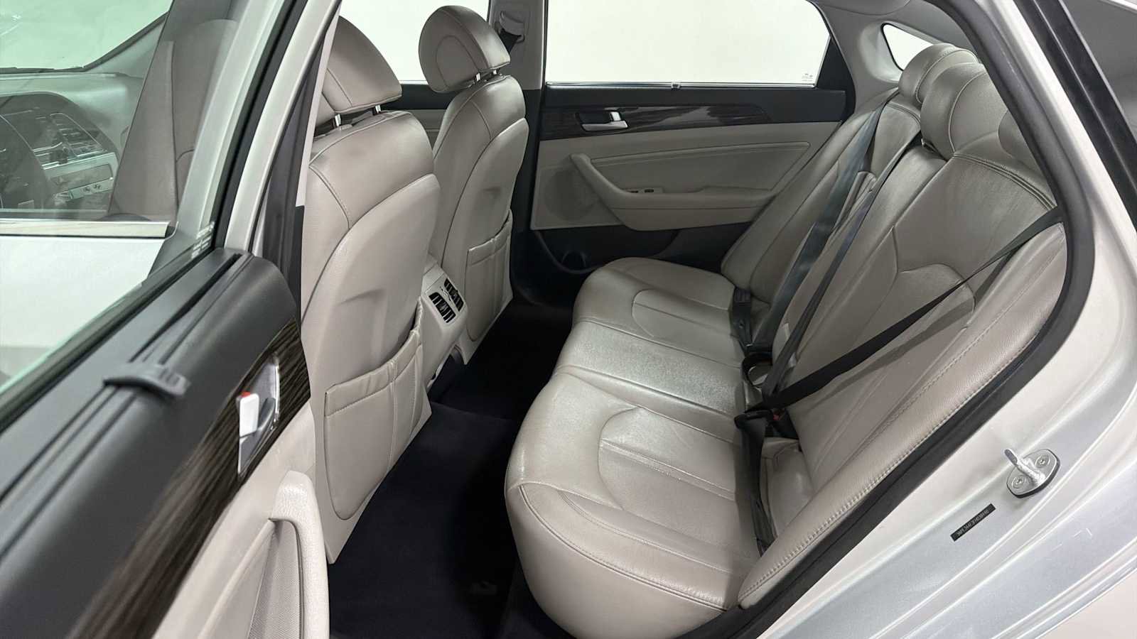 Used 2015 Hyundai Sonata Limited FWD image 23