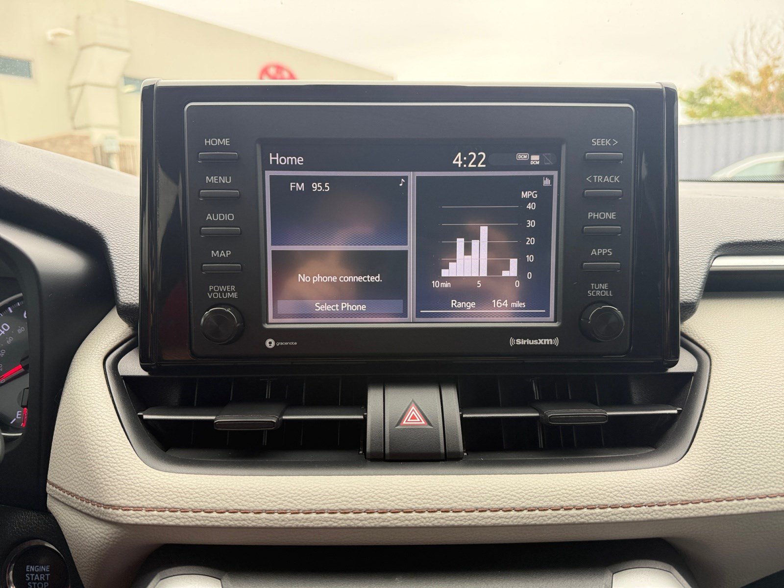 Used 2021 Toyota RAV4 XLE AWD/4WD image 21