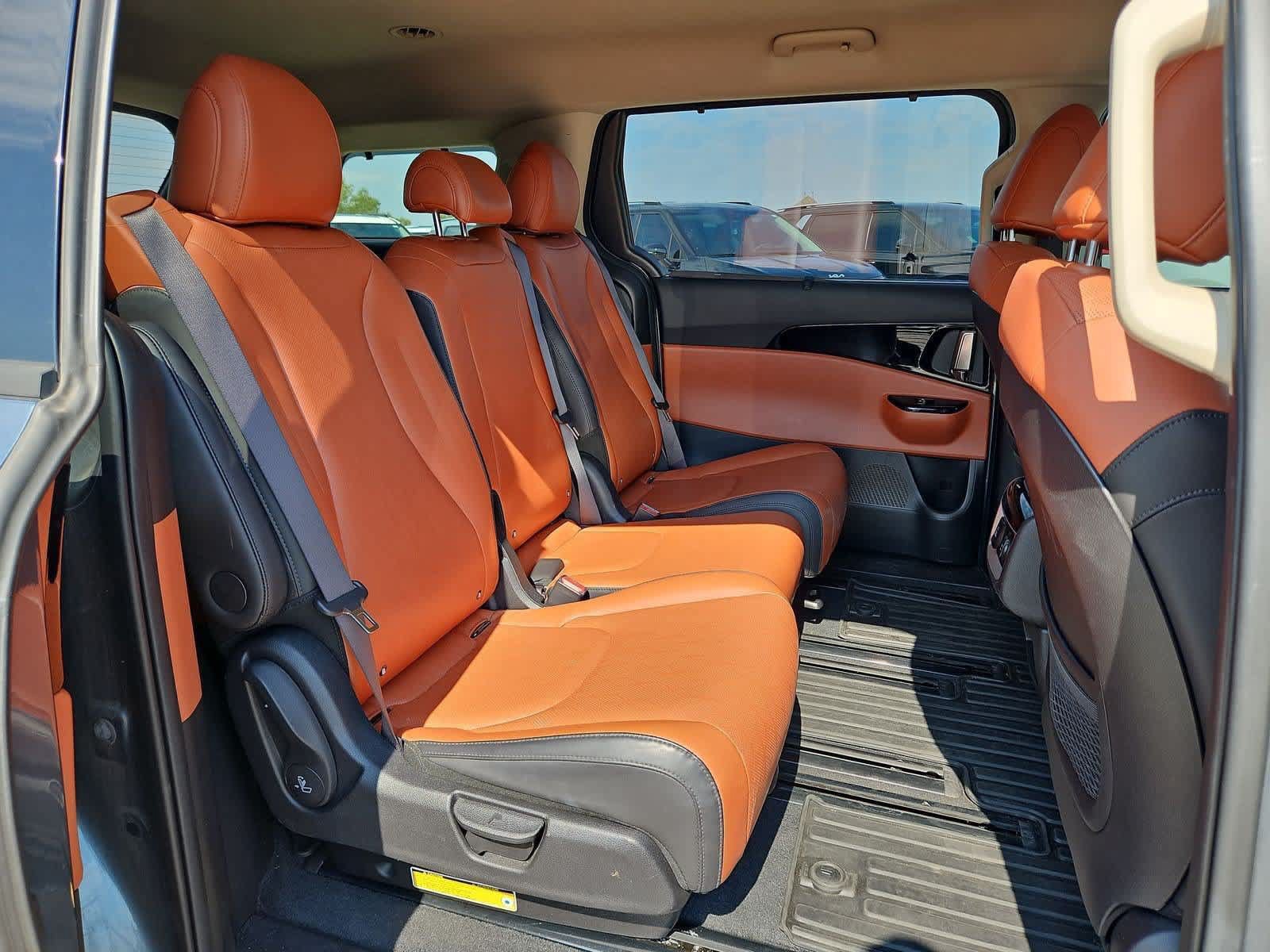 Used 2023 Kia Carnival SX FWD image 19