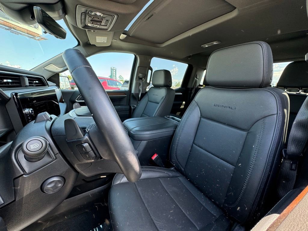 Used 2025 GMC Sierra 1500 Denali AWD/4WD image 18