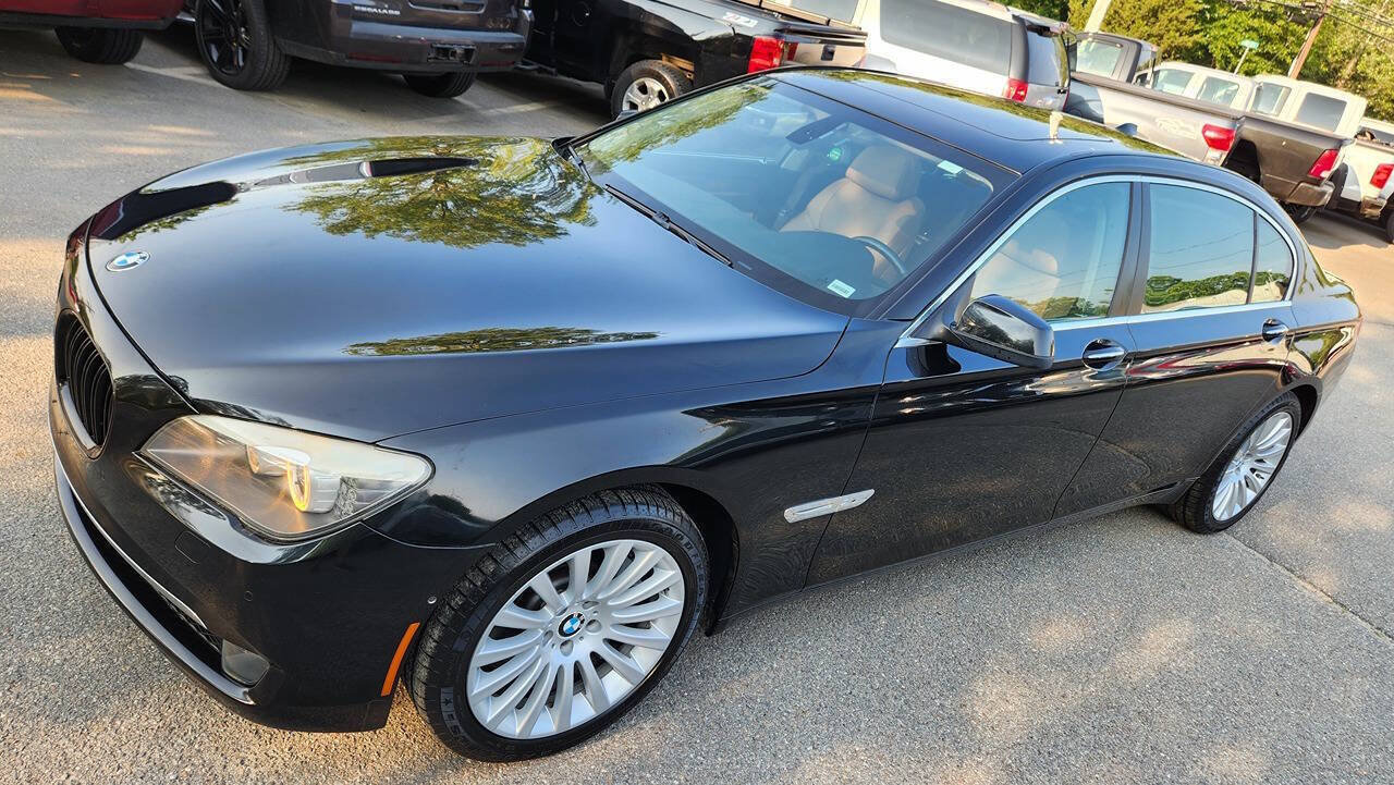 Used 2011 BMW 750Li xDrive AWD/4WD image 7