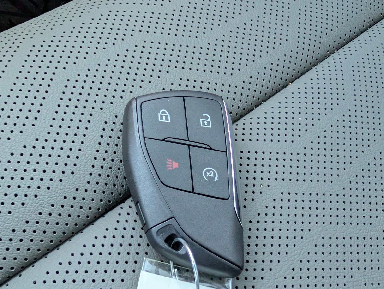 Used 2026 Chevrolet Colorado ZR2 w/ Technology Package image 23