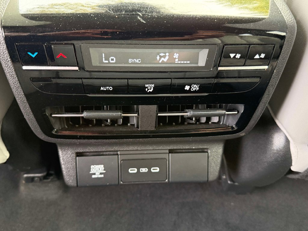 Certified 2025 Acura MDX w/ Technology Package AWD/4WD image 13