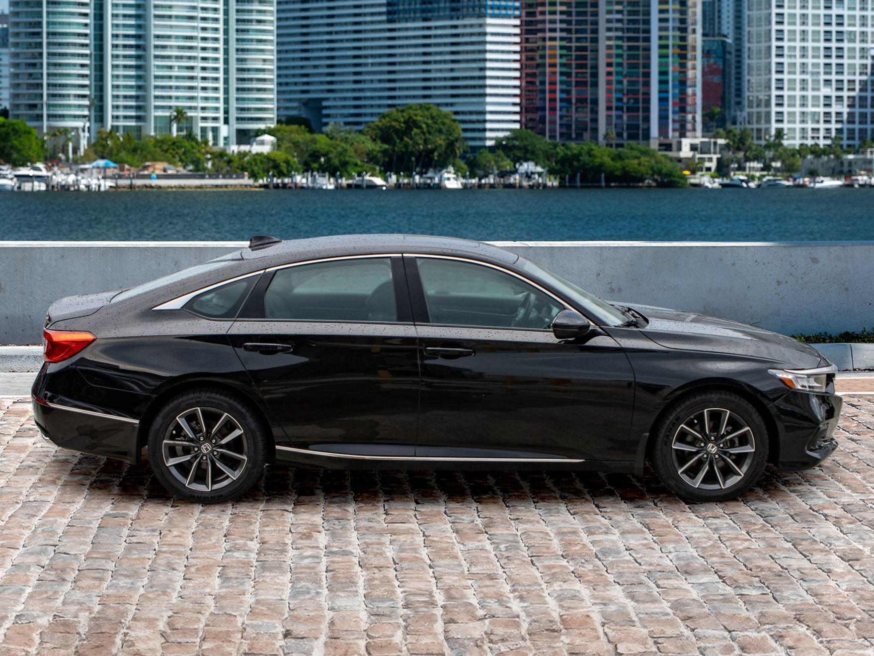 Certified 2021 Honda Accord EX-L image 6