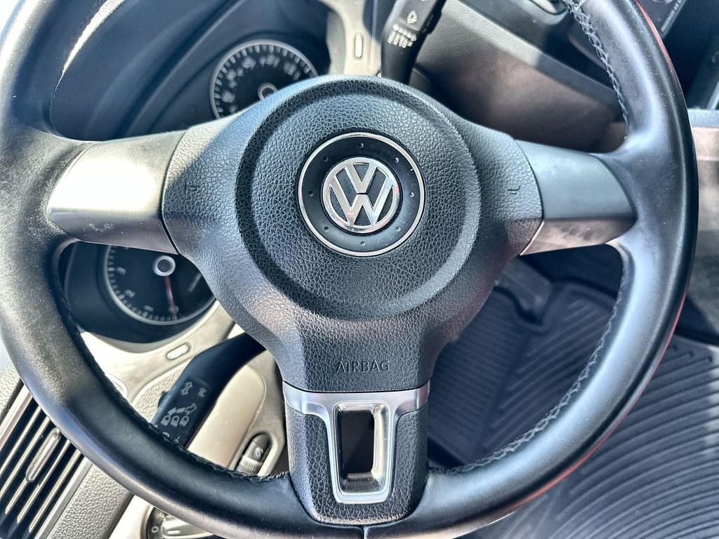 Used 2013 Volkswagen Jetta SE FWD image 12