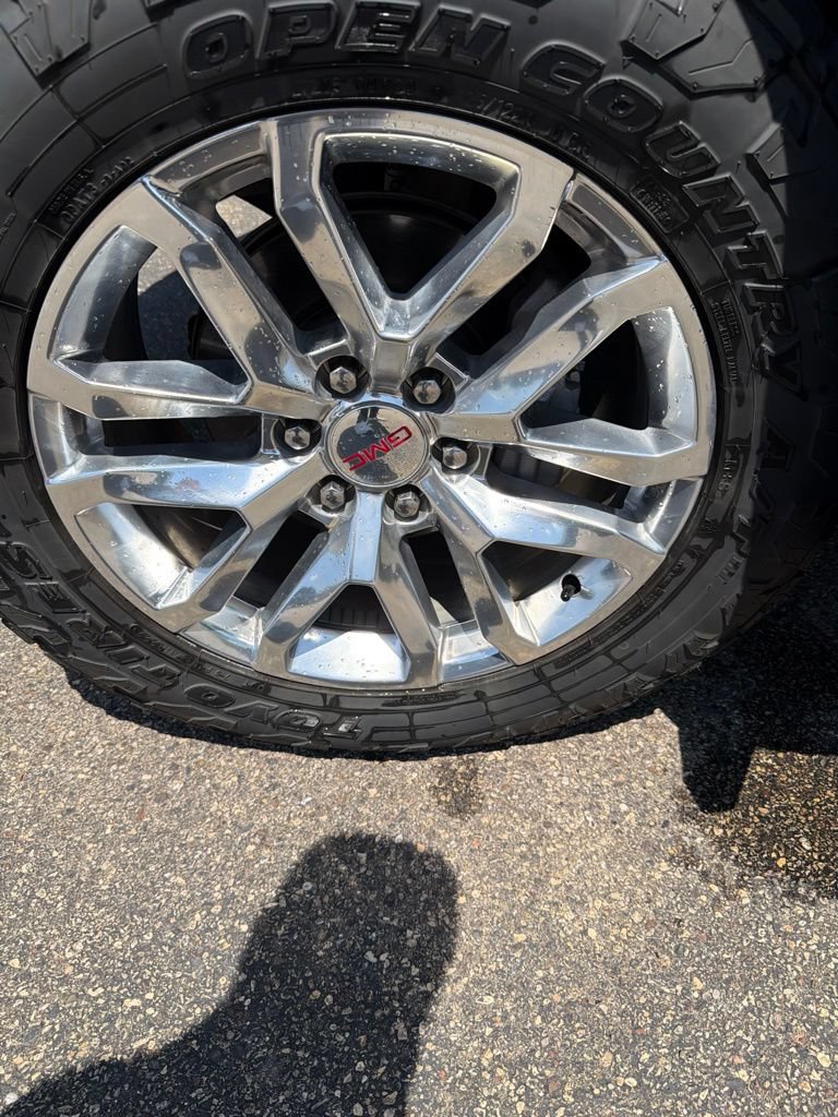 Used 2020 GMC Sierra 1500 SLT w/ SLT Premium Plus Package AWD/4WD image 5