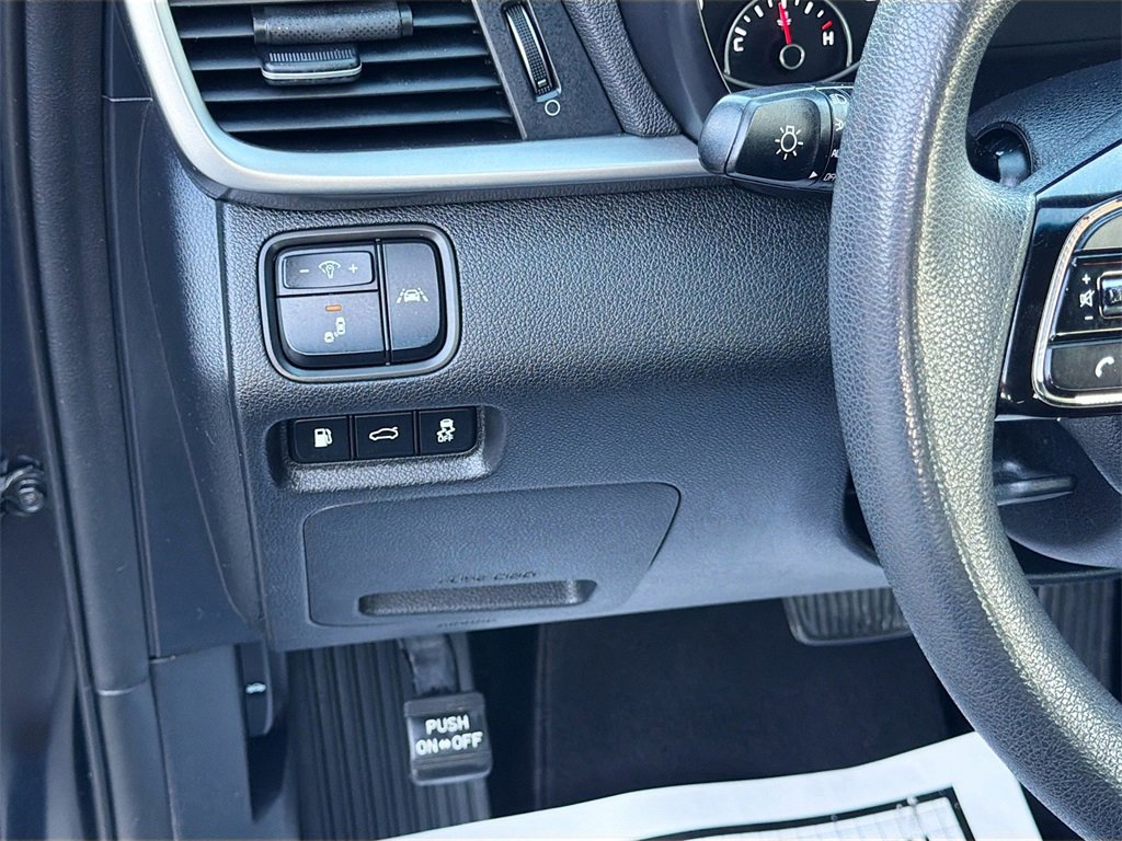 Used 2019 Kia Optima LX image 10