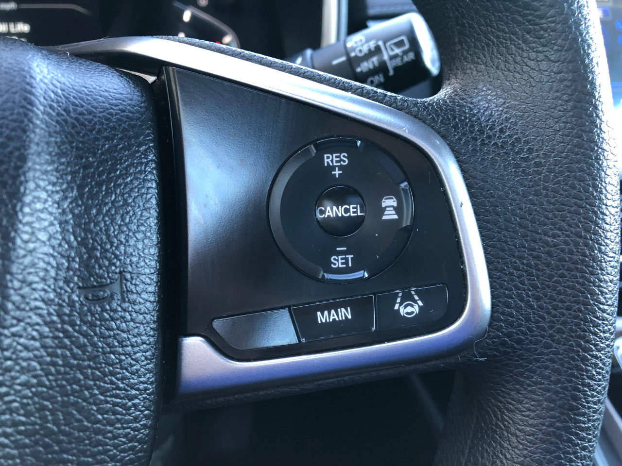 Used 2018 Honda CR-V EX image 17