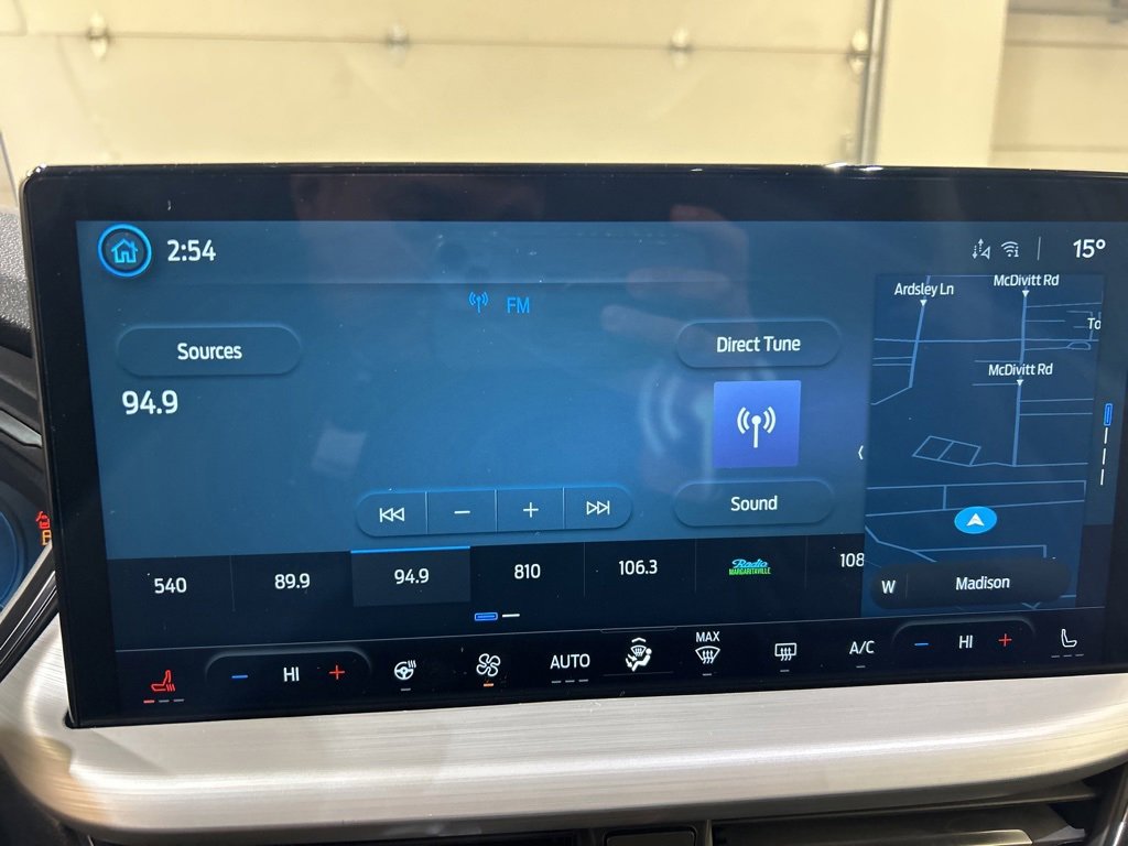 Used 2024 Ford Escape Base w/ PHEV Premium Package image 19