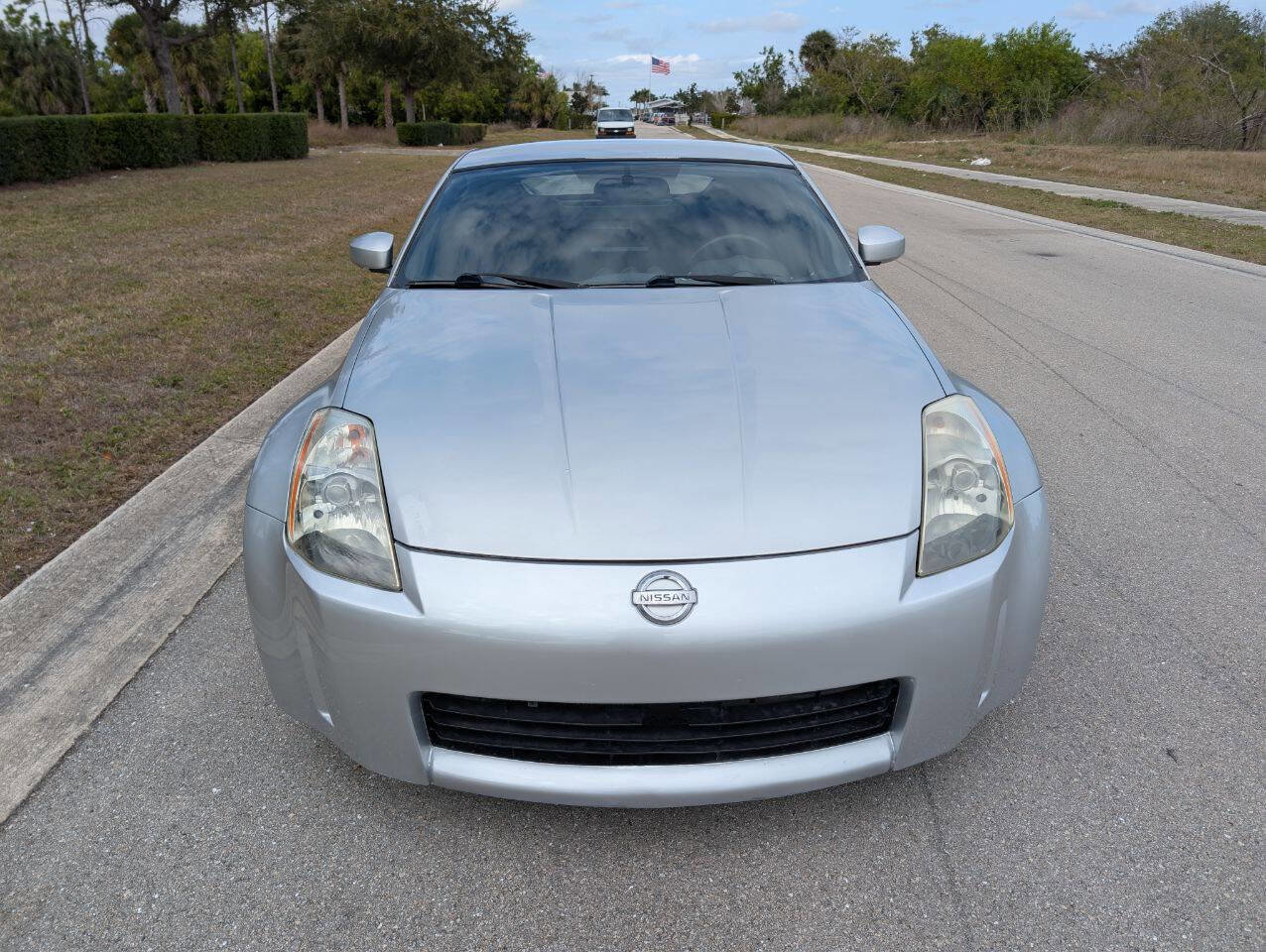 Used 2003 Nissan 350Z Enthusiast image 3