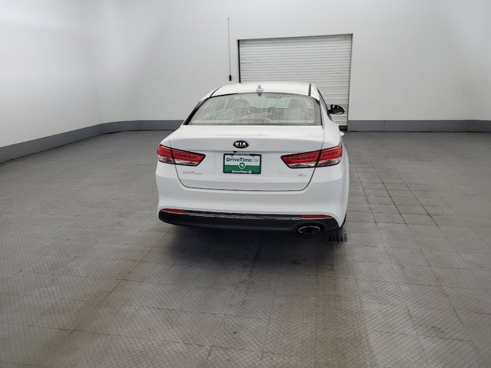 Used 2017 Kia Optima EX FWD image 7