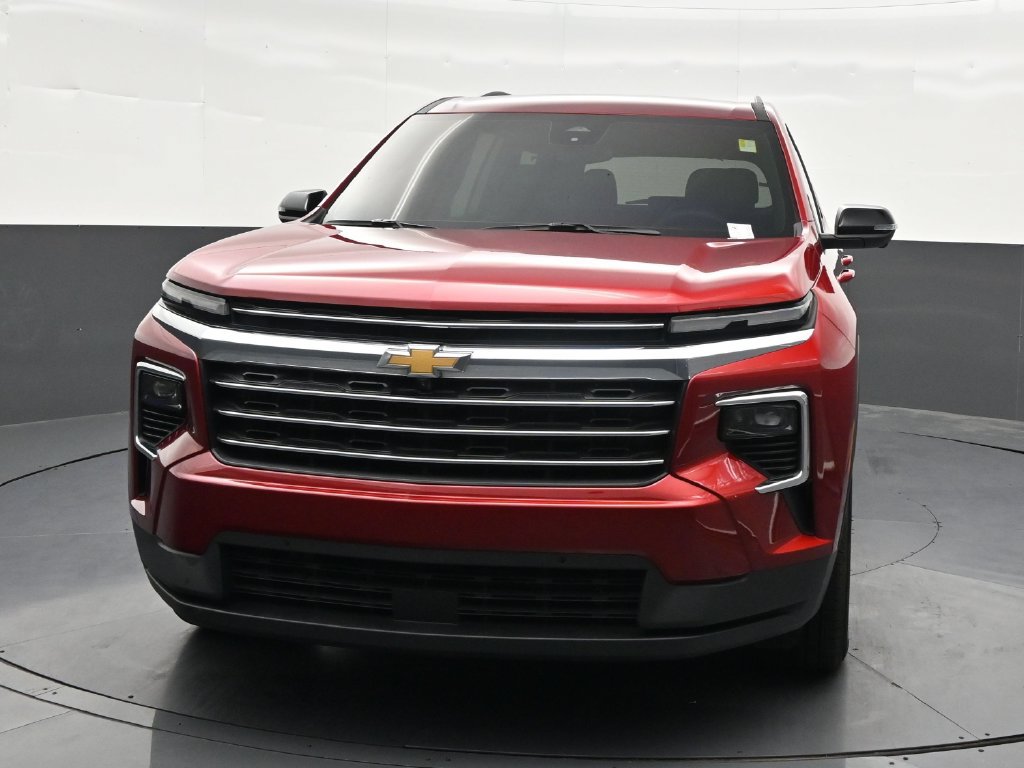 Used 2024 Chevrolet Traverse LT w/ Enhanced Driving Package FWD image 9