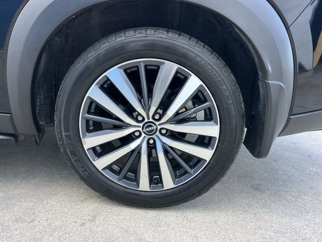 Used 2022 Nissan Pathfinder Platinum w/ Cargo Package image 38