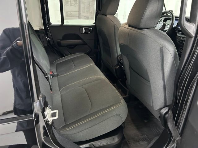Used 2024 Jeep Wrangler Unlimited Sahara w/ Technology Group image 14