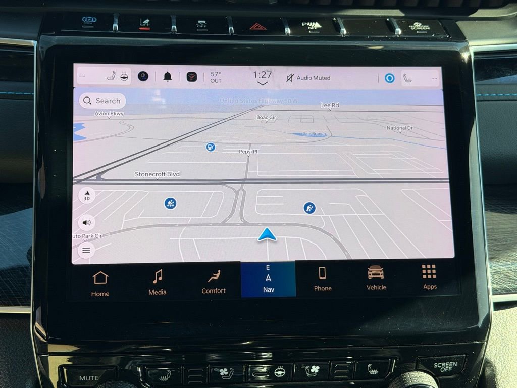 Used 2023 Jeep Grand Cherokee Trailhawk w/ Luxury Tech Group III image 25