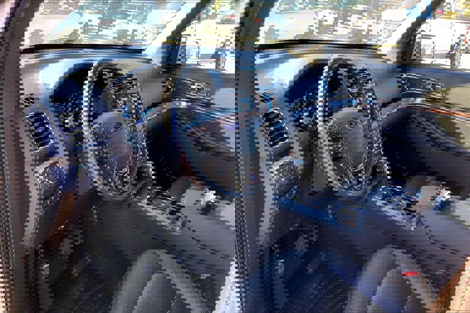 Used 2019 Ford Explorer Limited w/ Class III Trailer Tow Package image 16