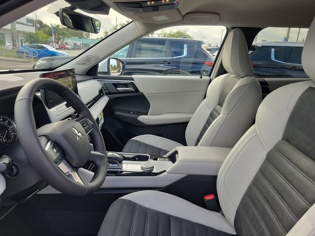 New 2026 Mitsubishi Outlander SE image 19