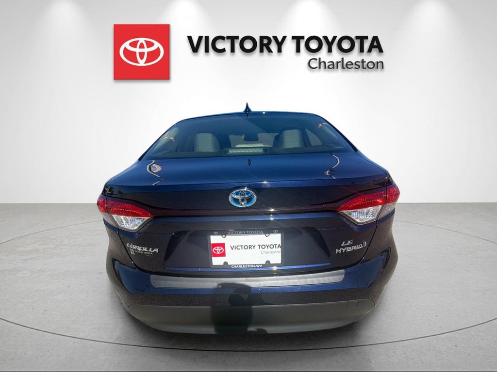 Used 2024 Toyota Corolla LE FWD image 4
