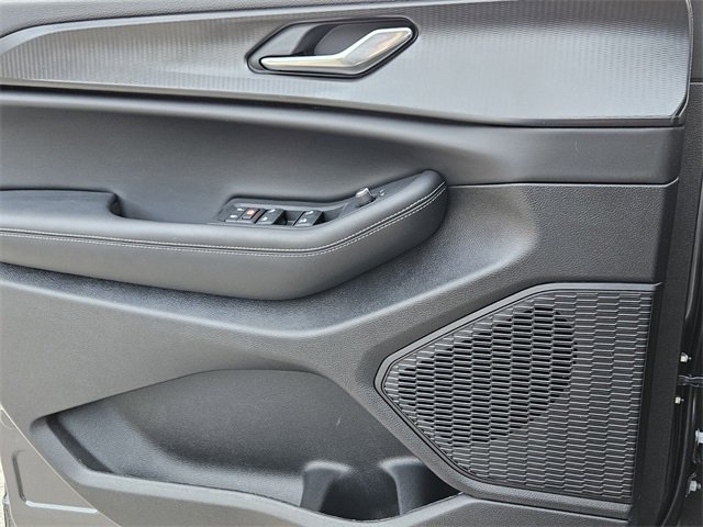 Used 2025 Jeep Grand Cherokee Laredo X image 21