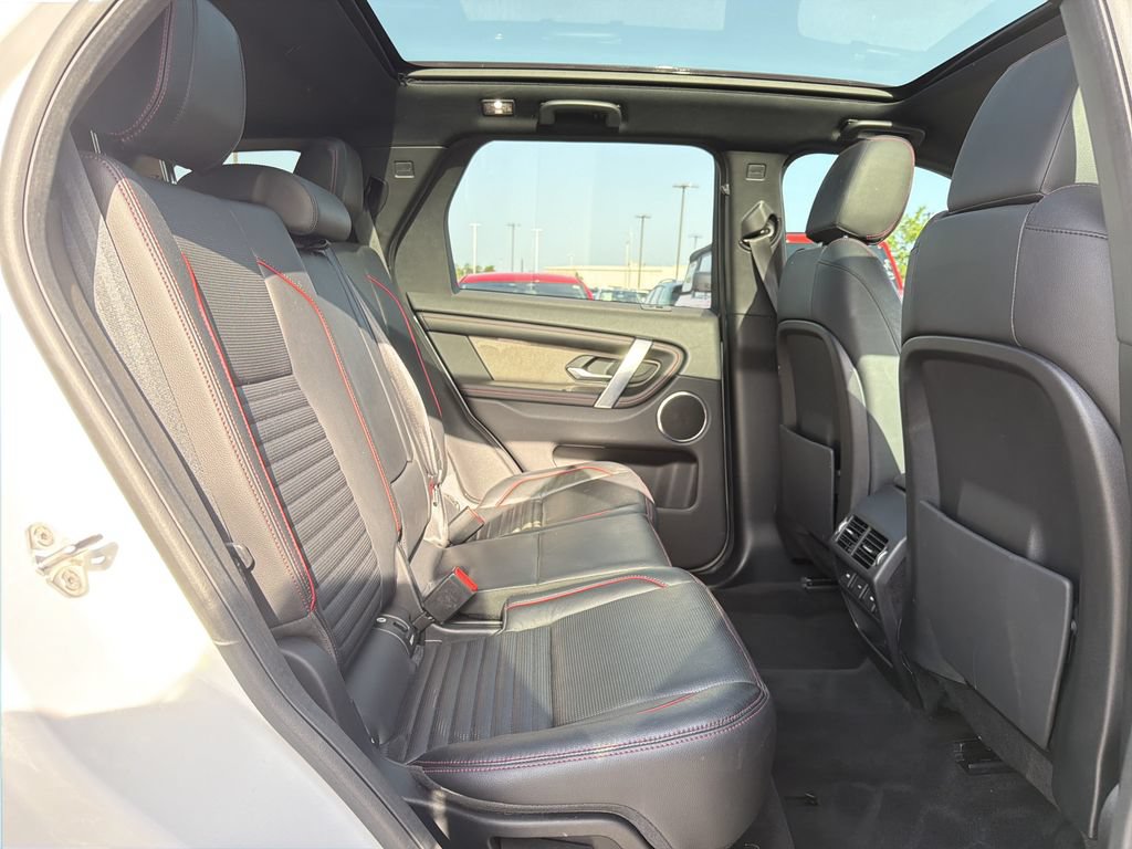 Used 2020 Land Rover Discovery Sport SE R-Dynamic AWD/4WD image 14