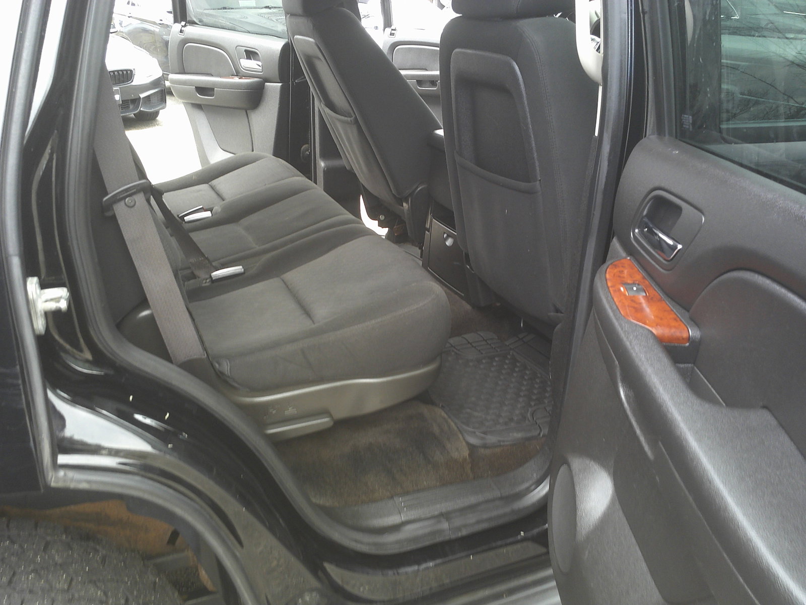 Used 2013 Chevrolet Tahoe LS w/ Convenience Package AWD/4WD image 11