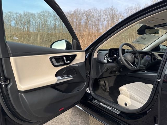 New 2026 Mercedes-Benz E 350 4MATIC Sedan image 20