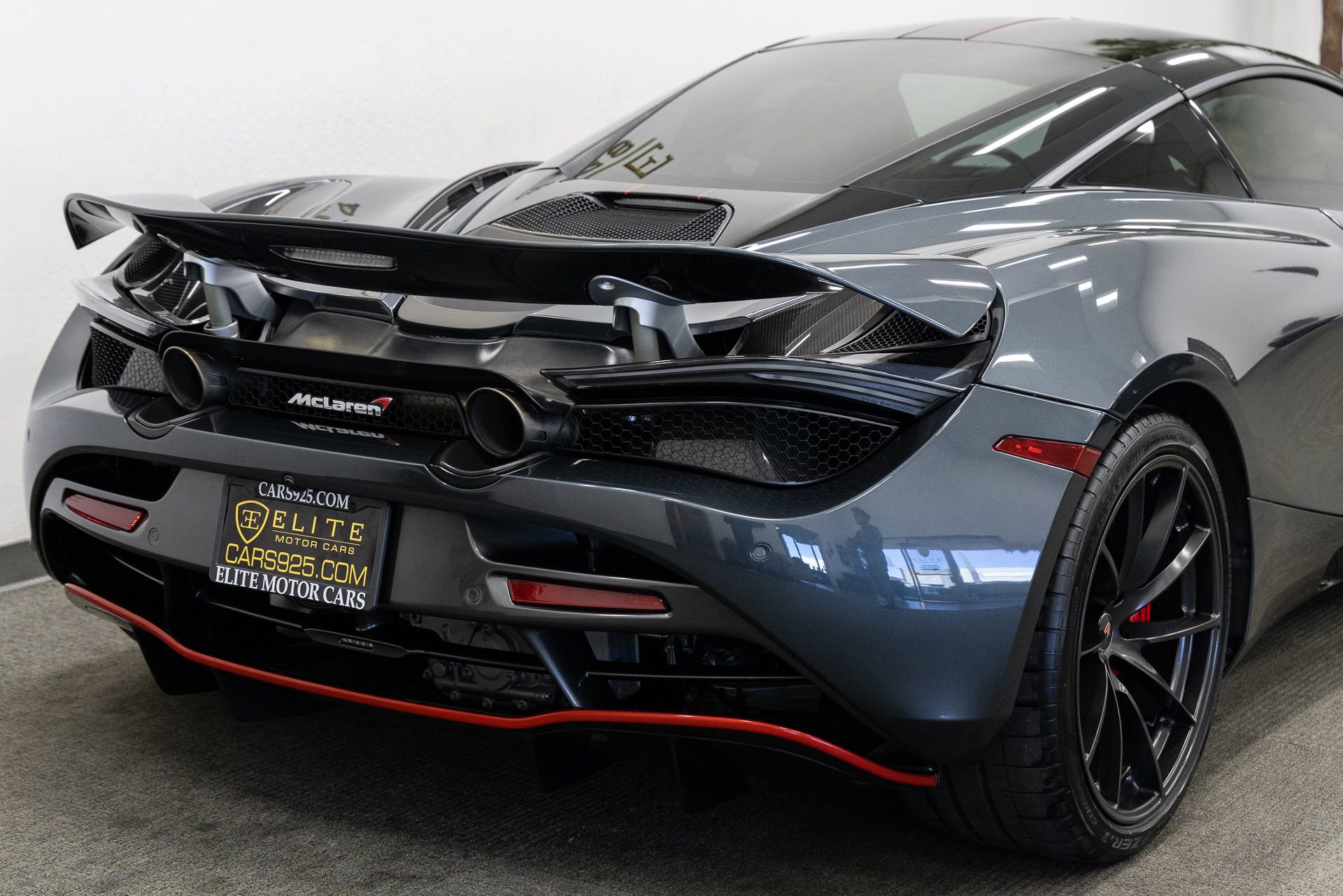 Used 2018 McLaren 720S Performance image 29