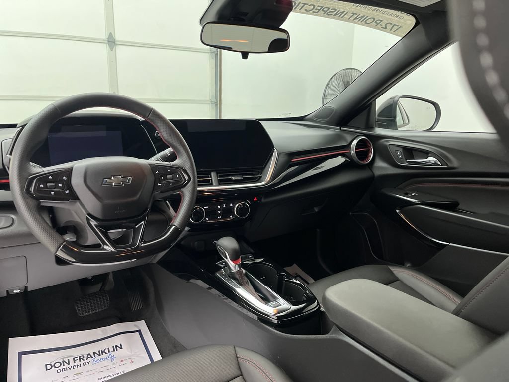 Used 2024 Chevrolet Trax RS w/ Driver Confidence Package FWD image 14