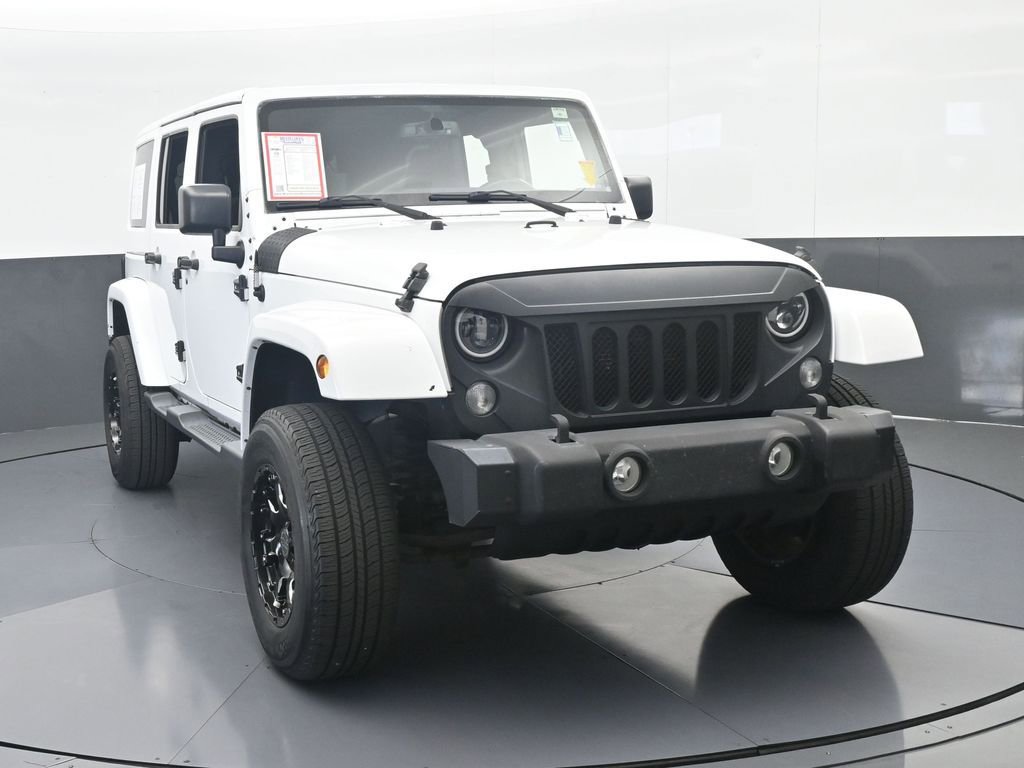 Used 2018 Jeep Wrangler Unlimited Sahara w/ Connectivity Group image 9