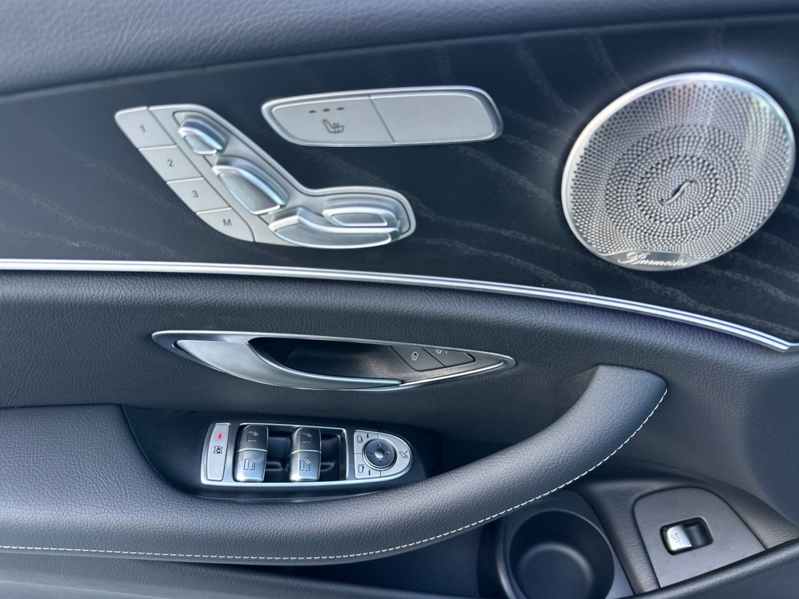 Used 2023 Mercedes-Benz E 350 4MATIC Sedan image 12