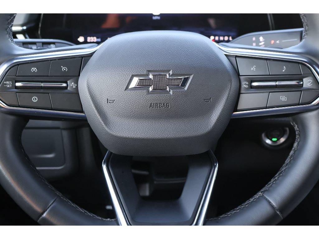 Used 2025 Chevrolet Tahoe Z71 AWD/4WD image 32