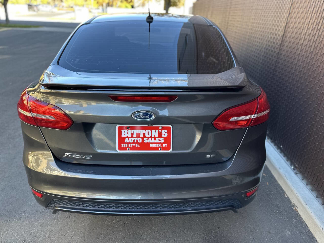 Used 2016 Ford Focus SE w/ SE Sport Package image 6