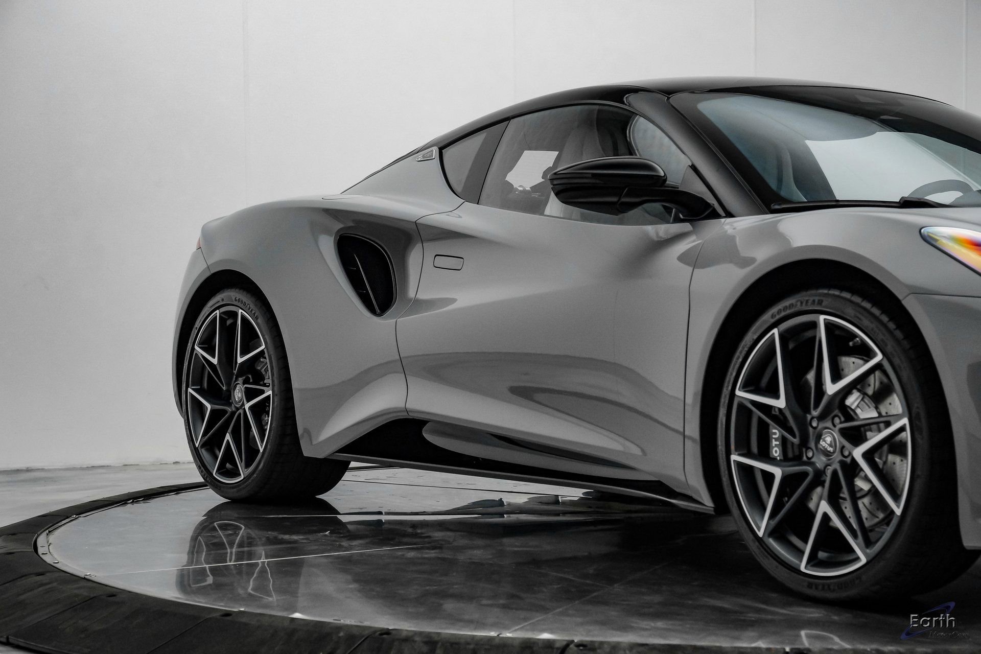 New 2026 Lotus Emira V6 SE Touring RWD image 28
