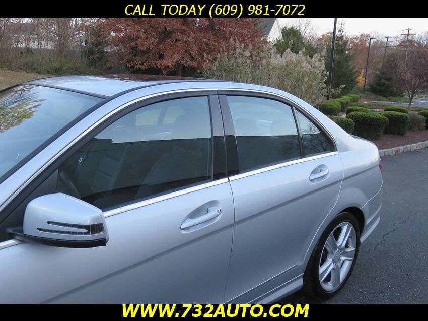 Used 2010 Mercedes-Benz C 300 Sedan image 31