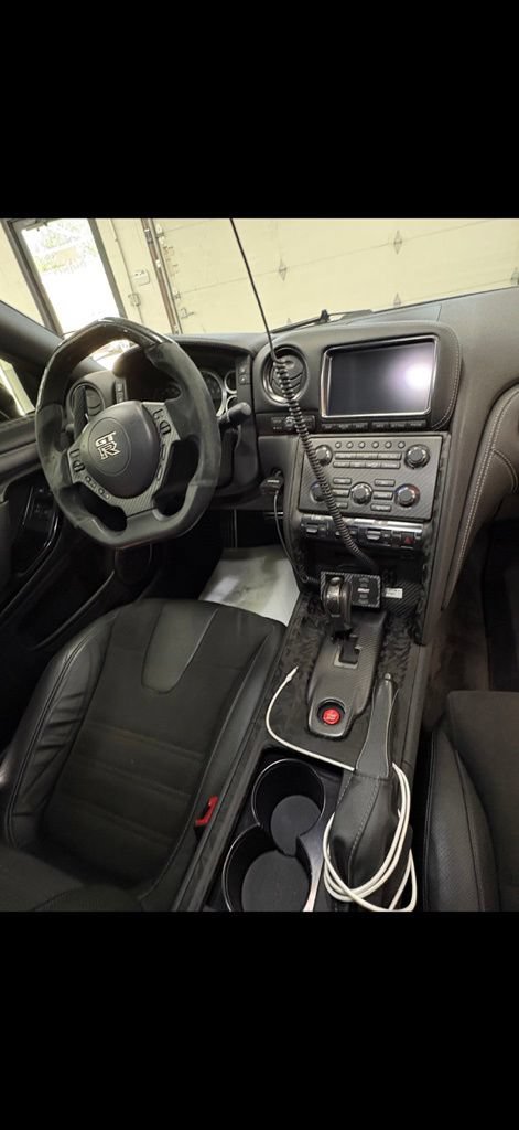 Used 2016 Nissan GT-R Premium AWD/4WD image 12