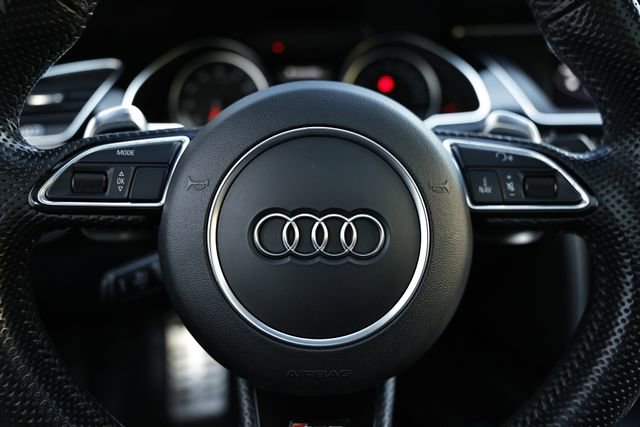 Used 2015 Audi RS 5 Coupe w/ Black Optic Plus Package AWD/4WD image 30