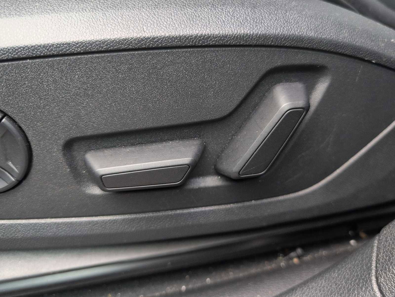 Used 2025 Audi Q3 2.0T Premium AWD/4WD image 17