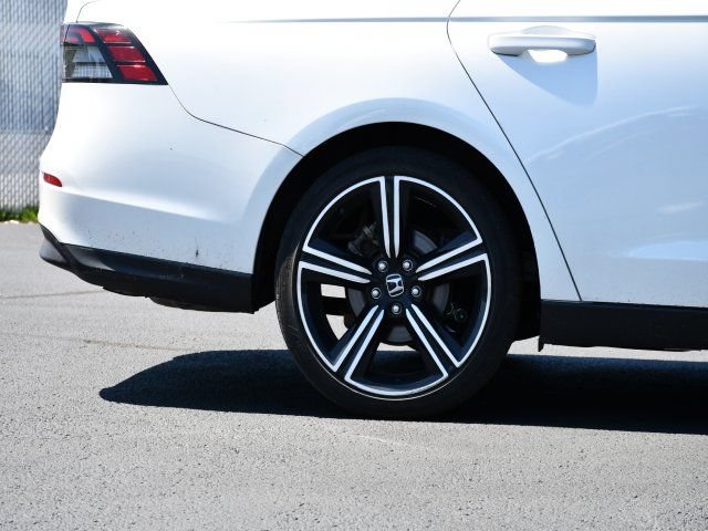 Used 2024 Honda Accord Sport image 10