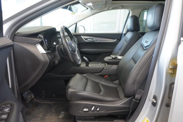 Used 2019 Cadillac XT5 Luxury w/ Trailering Package AWD/4WD image 21