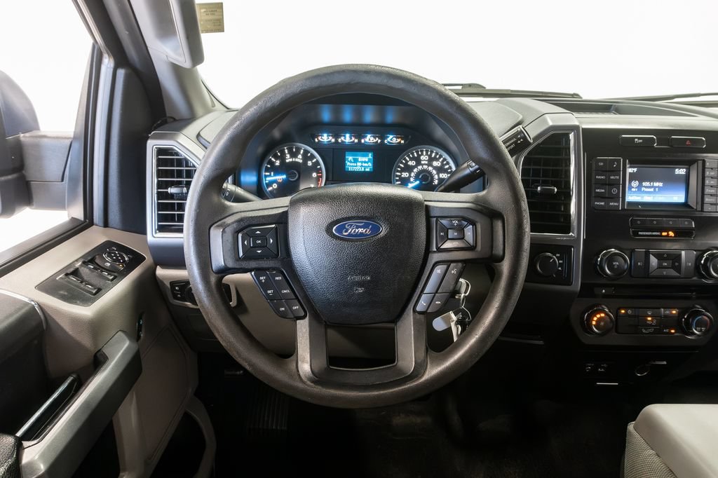 Used 2015 Ford F150 XLT AWD/4WD image 12