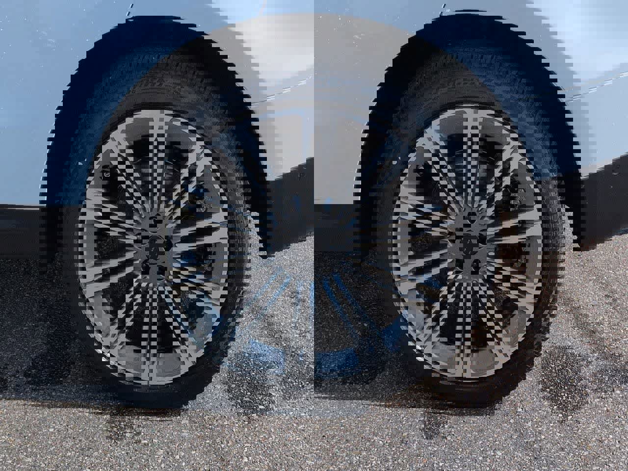 New 2026 Land Rover Range Rover Sport SE AWD/4WD image 13