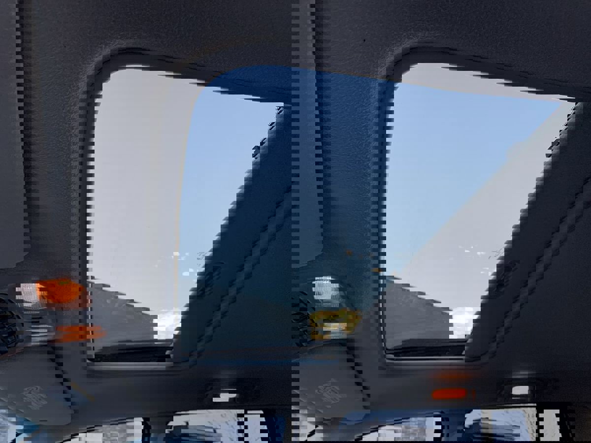 Used 2004 Jeep Grand Cherokee Laredo w/ Trailer Tow Prep Group image 25