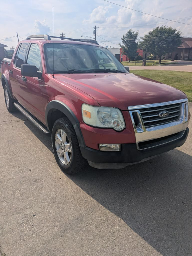 Used 2007 Ford Explorer Sport Trac XLT AWD/4WD image 4