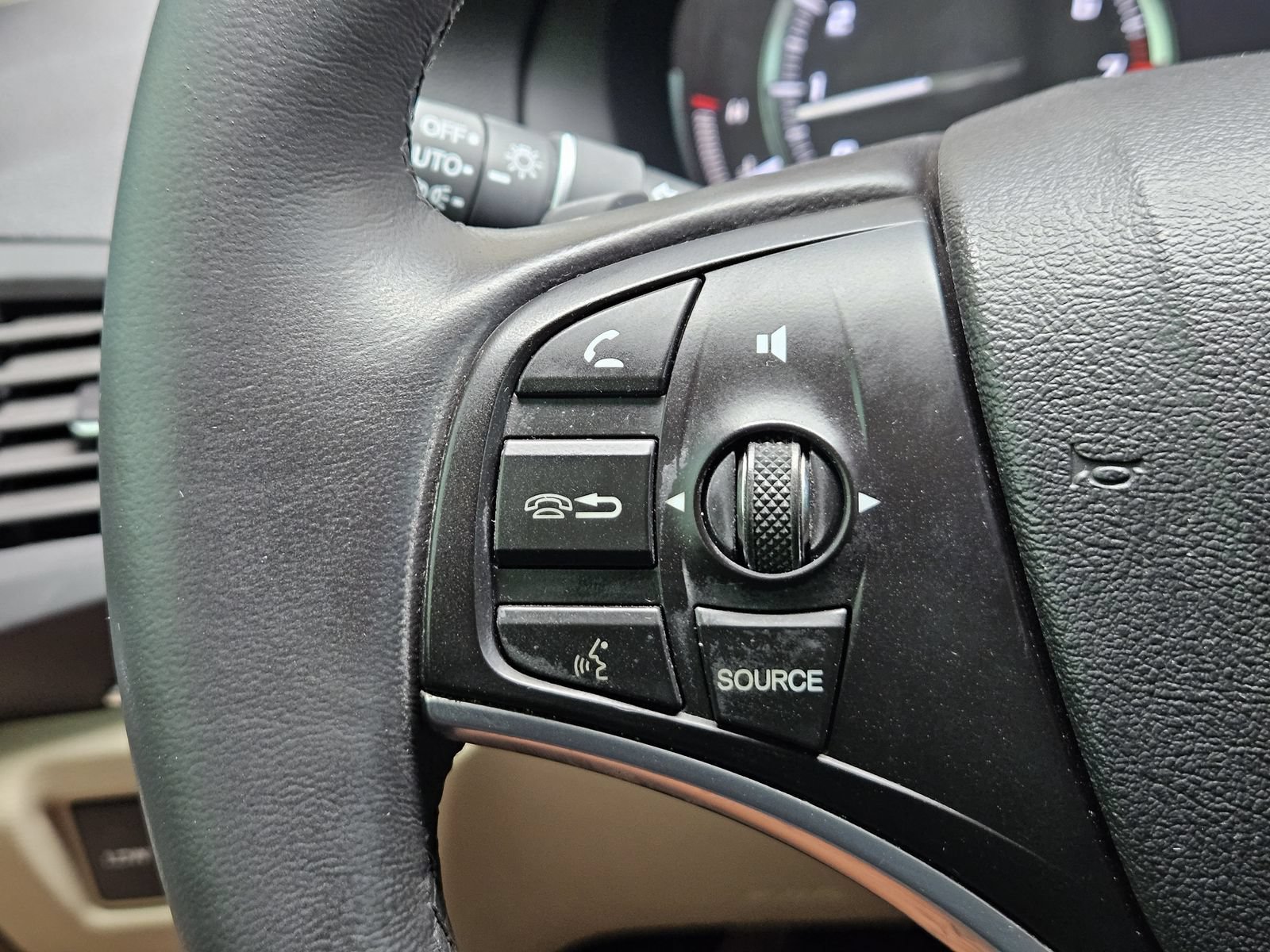 Used 2014 Acura MDX FWD w/ Technology Package image 24